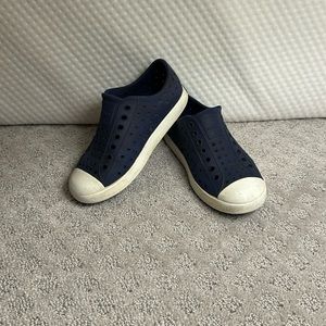 Boys Natives size 12